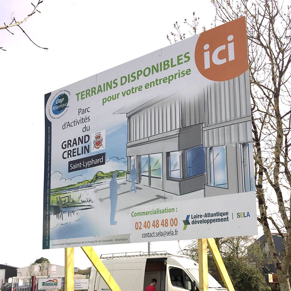 création pose fabrication signalétique nantes bouguenais